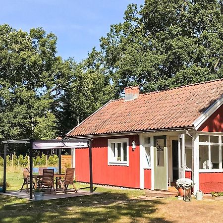 Amazing Home In Faerjestaden With Kitchen 외부 사진