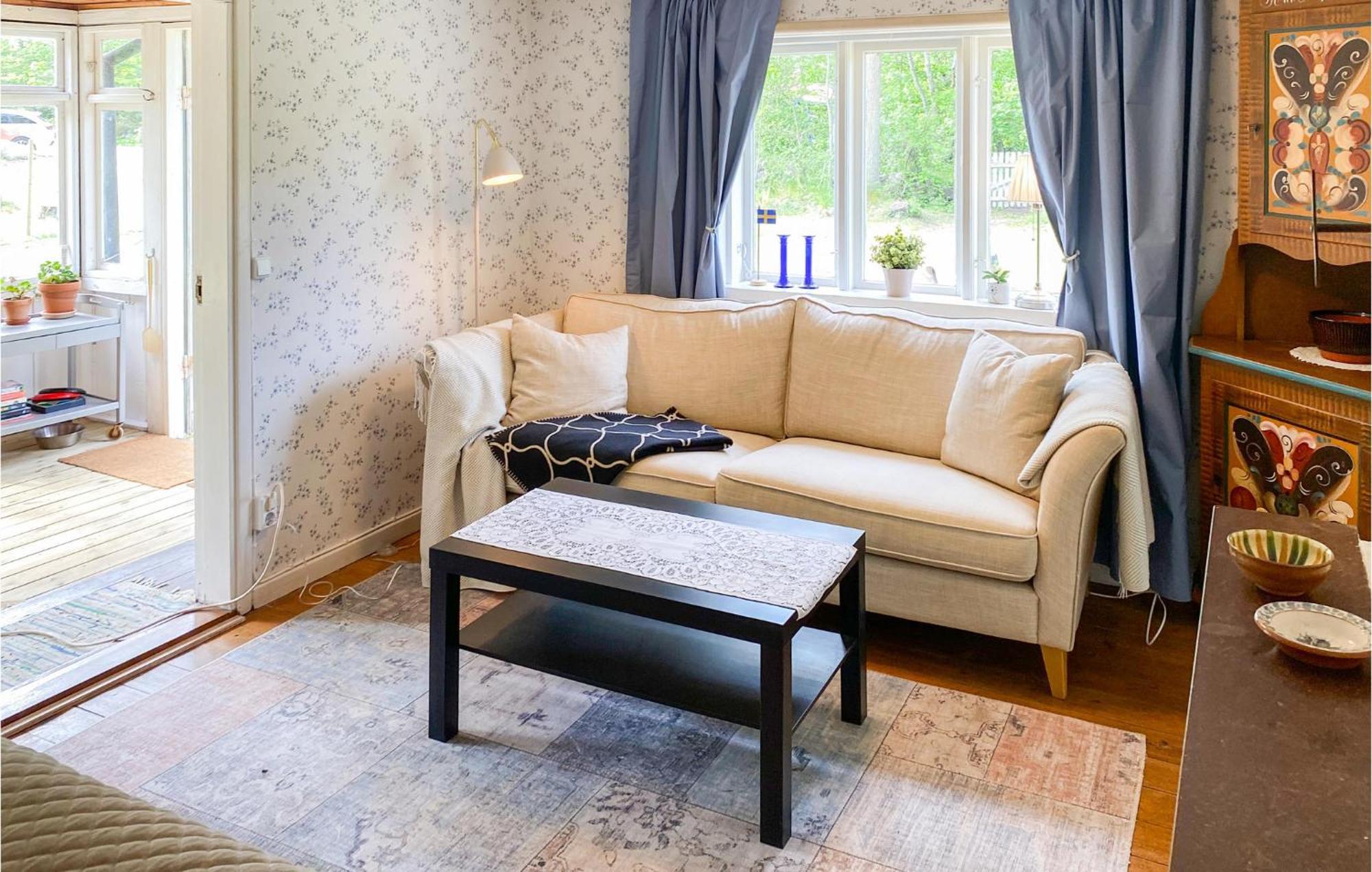 Amazing Home In Faerjestaden With Kitchen 외부 사진